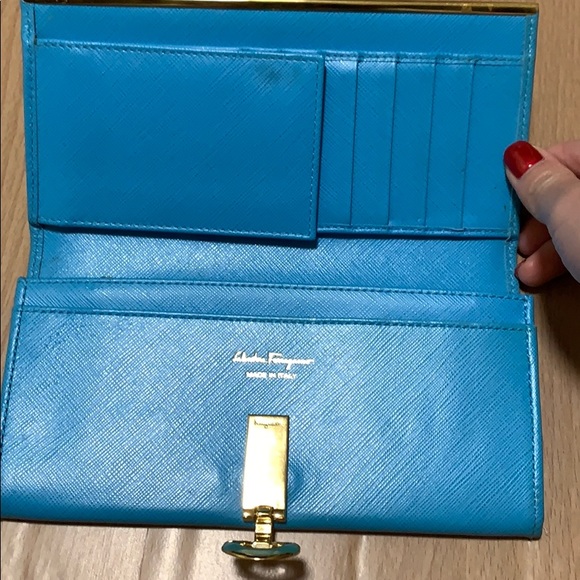 Wallet - Picture 2 of 3